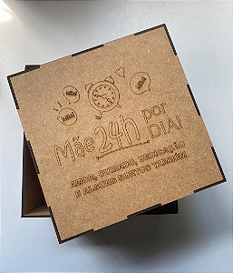 Caixa Frase Gravada Mãe 24 horas 20x20 cm MDF