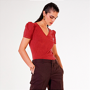 Camiseta Manga Princesa Gola V de Algodão Egípcio Cor Vermelho Cereja Merci