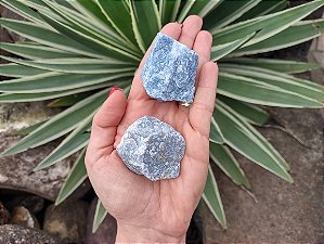 Pedra Bruta QUARTZO AZUL- Calma, Harmonia e Comunicação