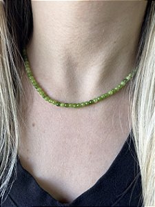 Chocker/Colar de  PERIDOTO 3MM- Pedra dos acontecimentos, mudanças, libera tensões