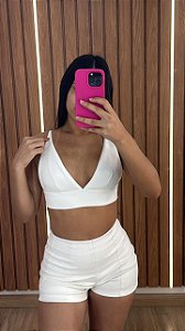 CONJUNTO TOP ALE E SHORTS COURO BRANCO