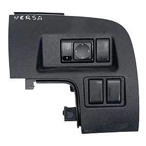 Moldura Botão Retrovisor Nissan Versa 2010 BOTAOKIAPICANTO