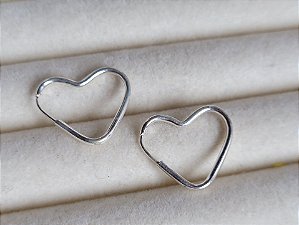 Argola Coração fio fino 1,7 x 1,9 cm - Prata 925