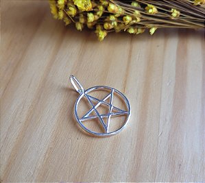 Pingente Estrela Davi 24 mm - Prata 925