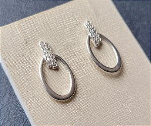 Brinco Fixo Gota com Zircônias- Prata 925