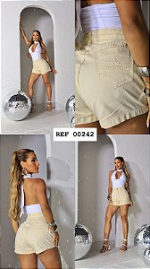 SHORT JEANS SLIM AMARELO MANTEIGA