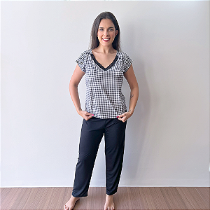 Pijama Feminino Manga Curta com Calça Classic Vichy
