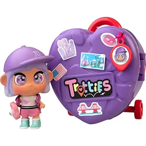 Boneca de Vinil Emma Roxo Trotties por Famosa Toys