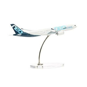 Modelo Diecast Airbus A330 escala 1:400 - A1M4003