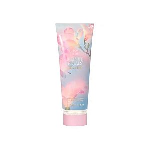 Loção Corporal Victoria's Secret Velvet Petals Bliss - 236ML