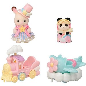 Conjunto Brinquedo de Parque de Diversões Avião e Trem Sylvanian Families Epoch - 5819