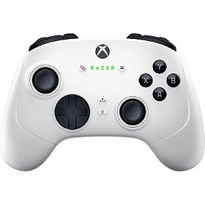 Controle com Fio Razer Wolverine V3 Pro Branco para Xbox Series/X/S RZ06-05200200-R3U1