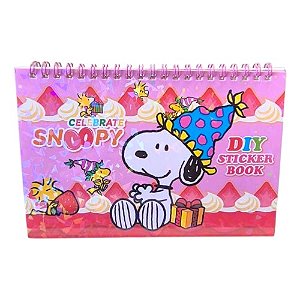 Caderno de Adesivos Snoopy com Mais de 200 Stickers Importado – Fundo Branco e Transparente