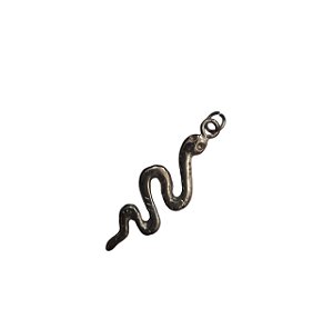PINGENTE DE COBRA P PRATEADA