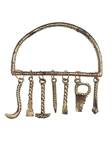 OGUM DEITADO METAL DOURADO  15CM