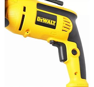 Furadeira e Parafusadeira Impacto 1/2 710W 220V Dewalt DWD502B2