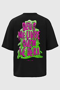 Camiseta Oversized Deus me Livre