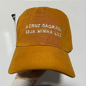 Boné São Bento Dad Hat Premium A Cruz Sagrada Seja Minha Luz