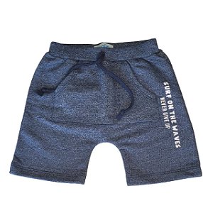 Bermuda moletom azul marinho mesclado com bolso canguru