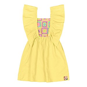 Vestido em linho rústico amarelo