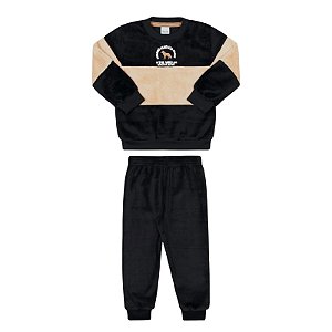 Conjunto masculino em pelinhos com detalhe de estampa lobo