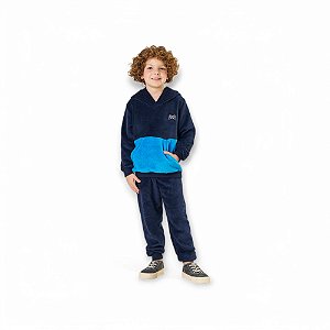 Conjunto masculino em pelinhos com casaco e capuz