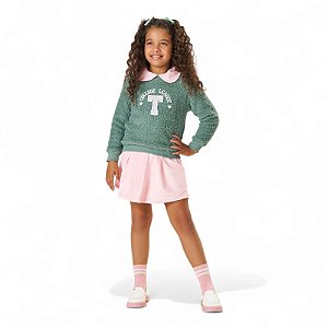 Conjunto feminino casaco em pelo alpaca na cor verde e shorts-saia em malha