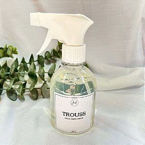 Água Perfumada para Tecidos 250ml | Trouss - Jade Soul