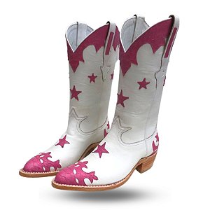 Bota Feminina com detalhes de Phyton