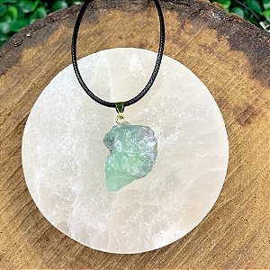 PINGENTE DE FLUORITA VERDE – Equilíbrio, Cura e Sabedoria
