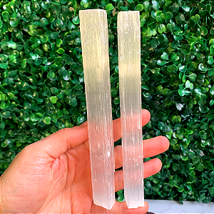 BASTÃO DE SELENITA 68-74G - Cristal de Purificação e Energização Espiritual
