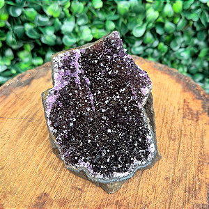 DRUSA DE AMETISTA NEGRA 200g – Transmutação, Proteção e Espiritualidade