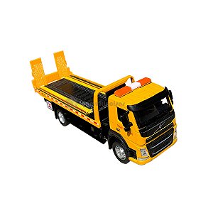 Caminhão Volvo Guincho - Som E Luz - California Action 1/50