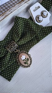 Chocker Magrit | Faixa de tecido com Pingente bordado a mão