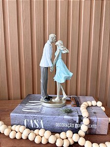 Escultura Casal em Resina 22cm