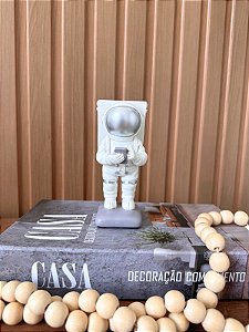 Escultura Astronauta Resina Com Porta Celular