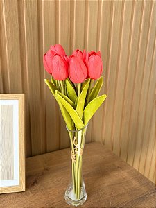 Arranjo de Tulipas Vermelhos Artificial com Vaso de Vidro