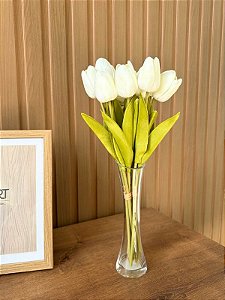 Arranjo de Tulipas Brancas Artificial com Vaso de Vidro