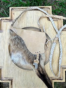Bolsa Xamânica em Couro de Boi com Pele de Graxaim - Tamanho Médio
