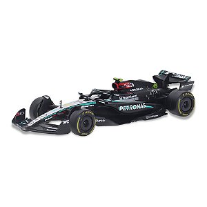 Fórmula 1 Mercedes AMG  W15 E Performance #44 1:43 Bburago