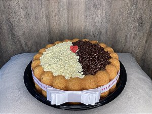 Bolo de Chocolate 2 Amores - Charlotte Extra 1350 (1350 gramas)
