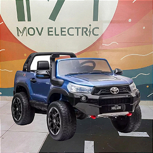 Brinquedo. Jipe Hilux Toyota