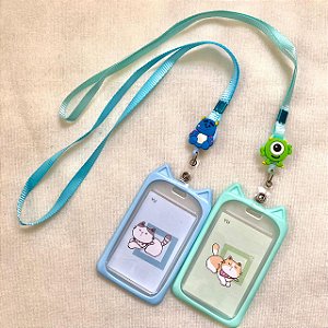 Porta Crachá Retrátil Personalizado com Cordão e Capinha - Monstro S.A. Mike Wazowski Sullivan