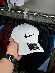 Boné Nike Club