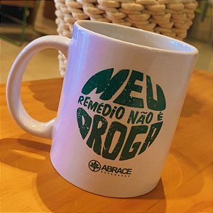 Caneca Meu Remédio Não é Droga
