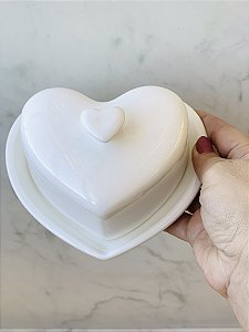 Manteigueira Coração em Porcelana Branca