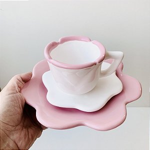 Xícara Flor 2 Pires com Borda Rosa