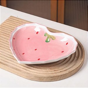 Prato de Cerâmica Coração Morango Rosa 21cm