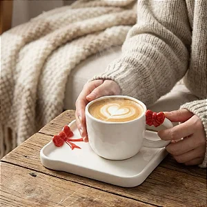 Kit Prato e Caneca Branco Lacinho