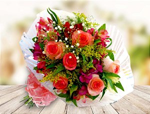 Buque de rosas  c/ 6 botões